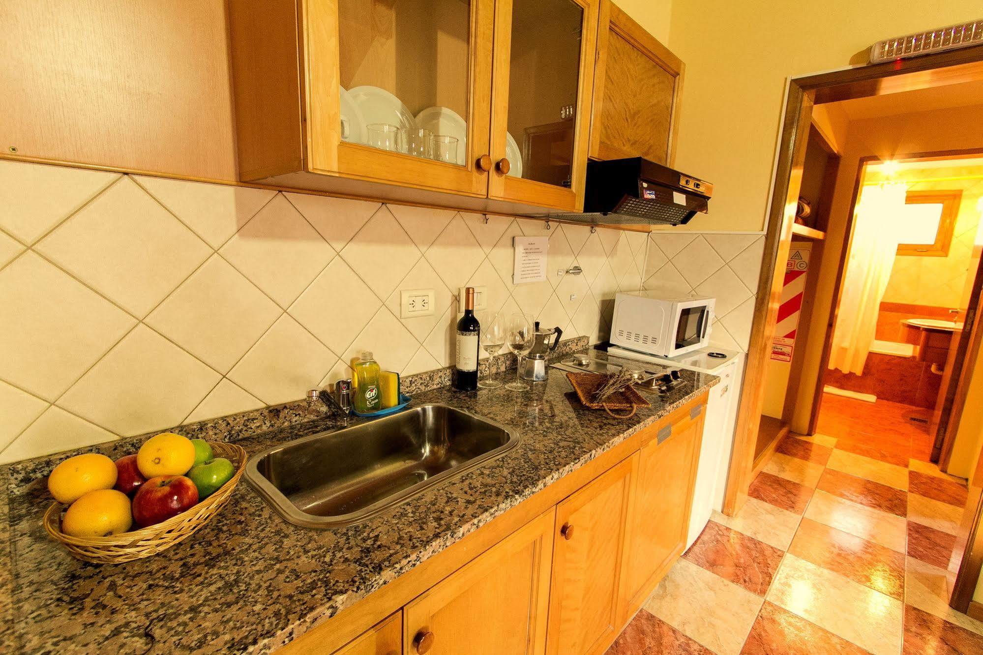 Linda Vista Apart Hotel El Calafate Esterno foto